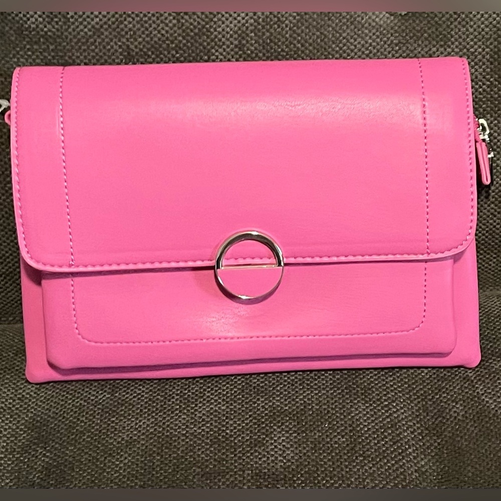 🎀Retro Vibes Hot Pink Clutch, Crossbody Purse. NWT.